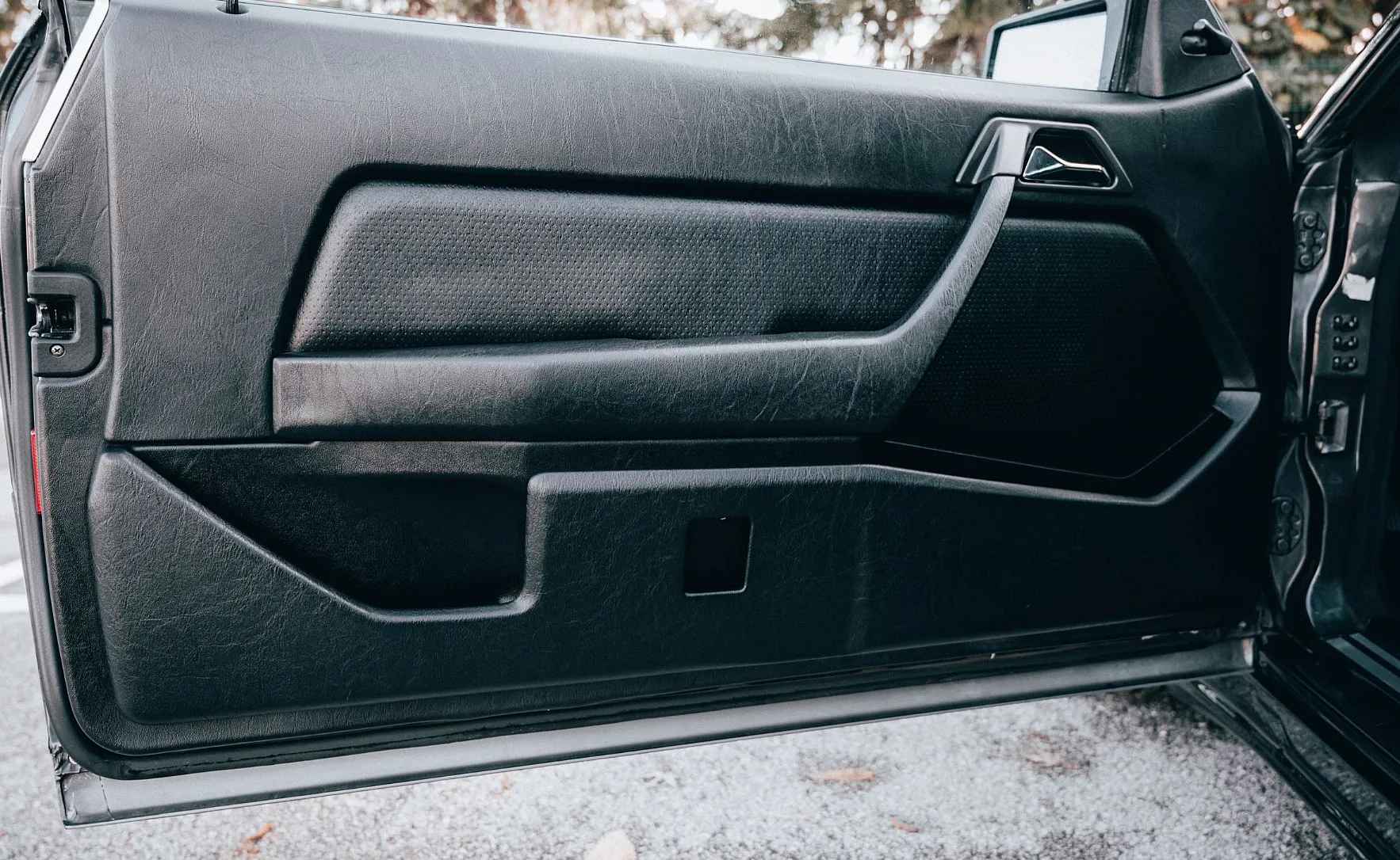 Zunanja slika - Mercedes-Benz E-Razred - CE300 AMG Usnje Starodobnik Strešno okno Klima - 8
