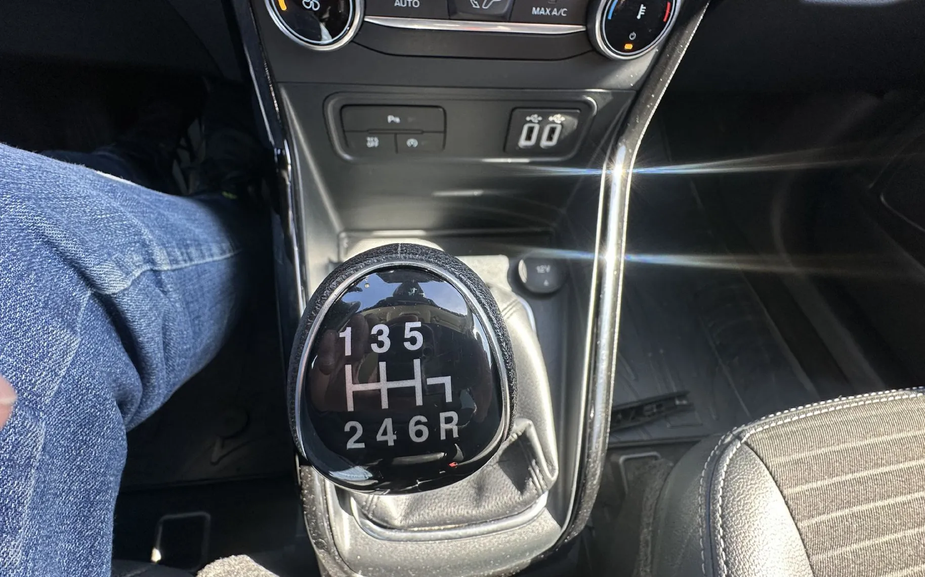 Zunanja slika - Ford Ecosport - 1.0 EcoBoost Titani.KAMERA.USNJE.29.000KM - 12