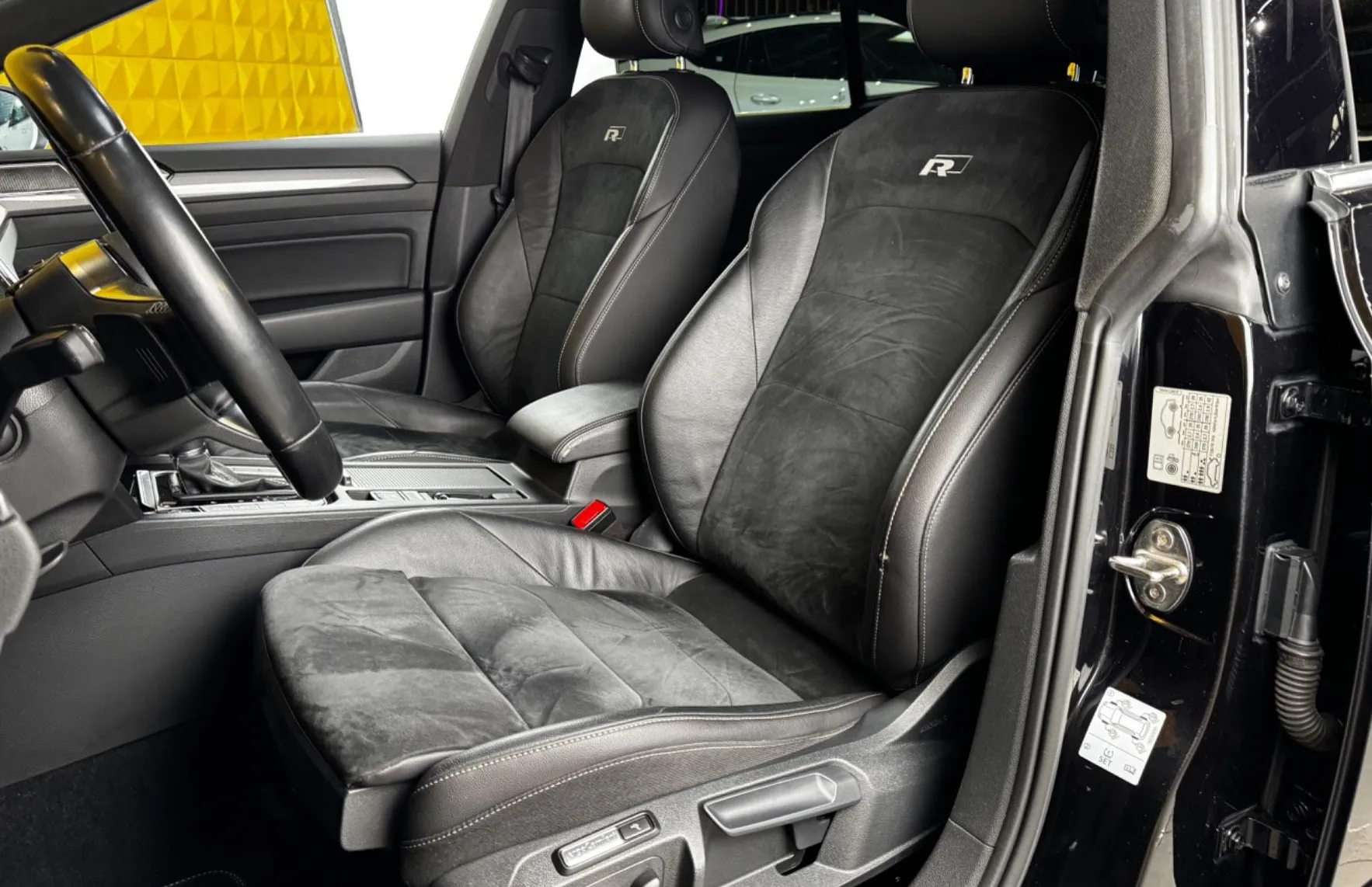 Zunanja slika - VW Arteon - 2.0 TDI AUT.-R Line-VIRTUAL-KLJUKA-KAMERA-MASAZA.. - 16