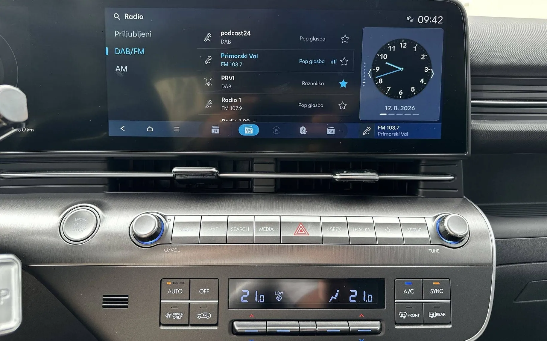 Notranja slika - Hyundai Kona - 1.6 GDI Hybrid Impression DCT - 16