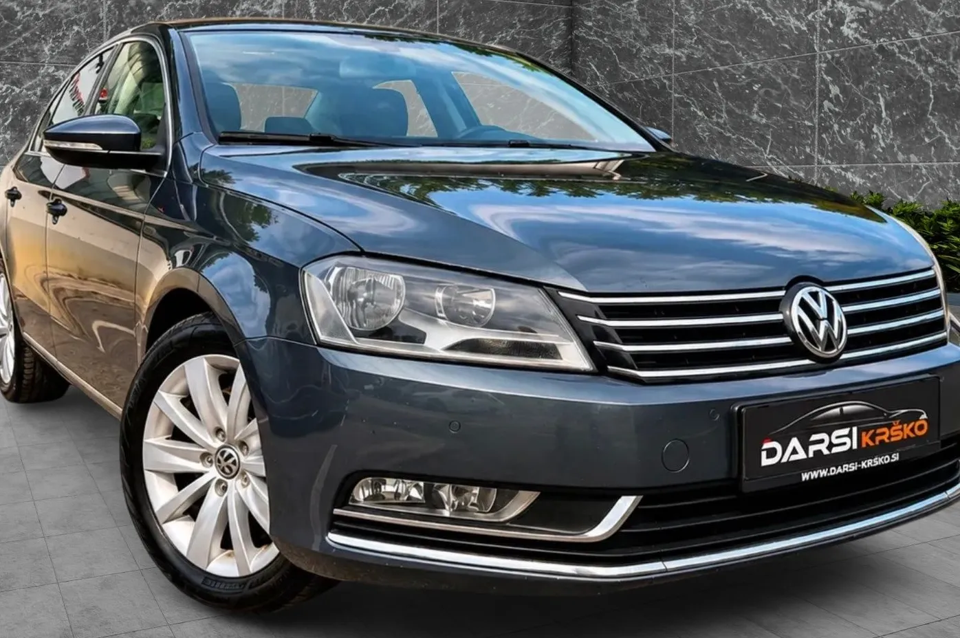 Zunanja slika - Volkswagen Passat - 2.0 TDI Comfortline 140PS NAVI PDC ALU LEANPAY - 8