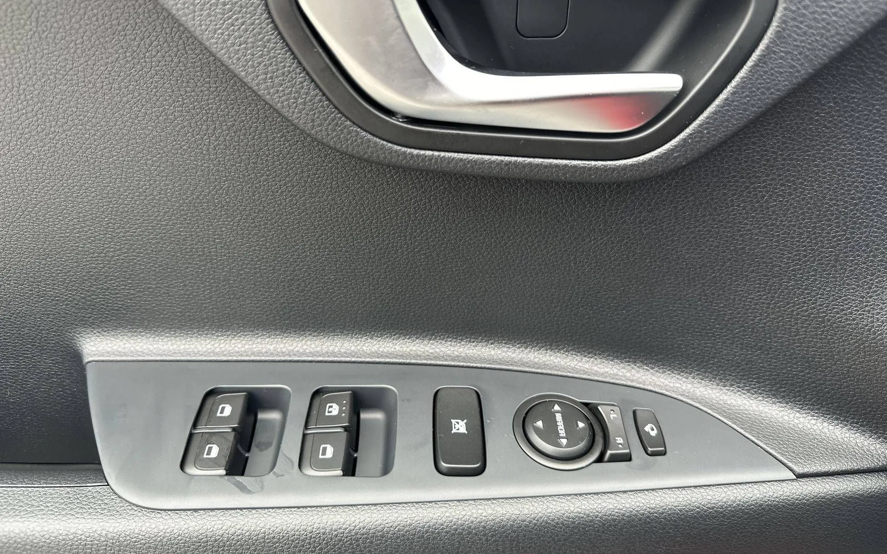 Notranja slika - KIA Stonic - 1.0 T-GDi LX Urban+ DCT - 13