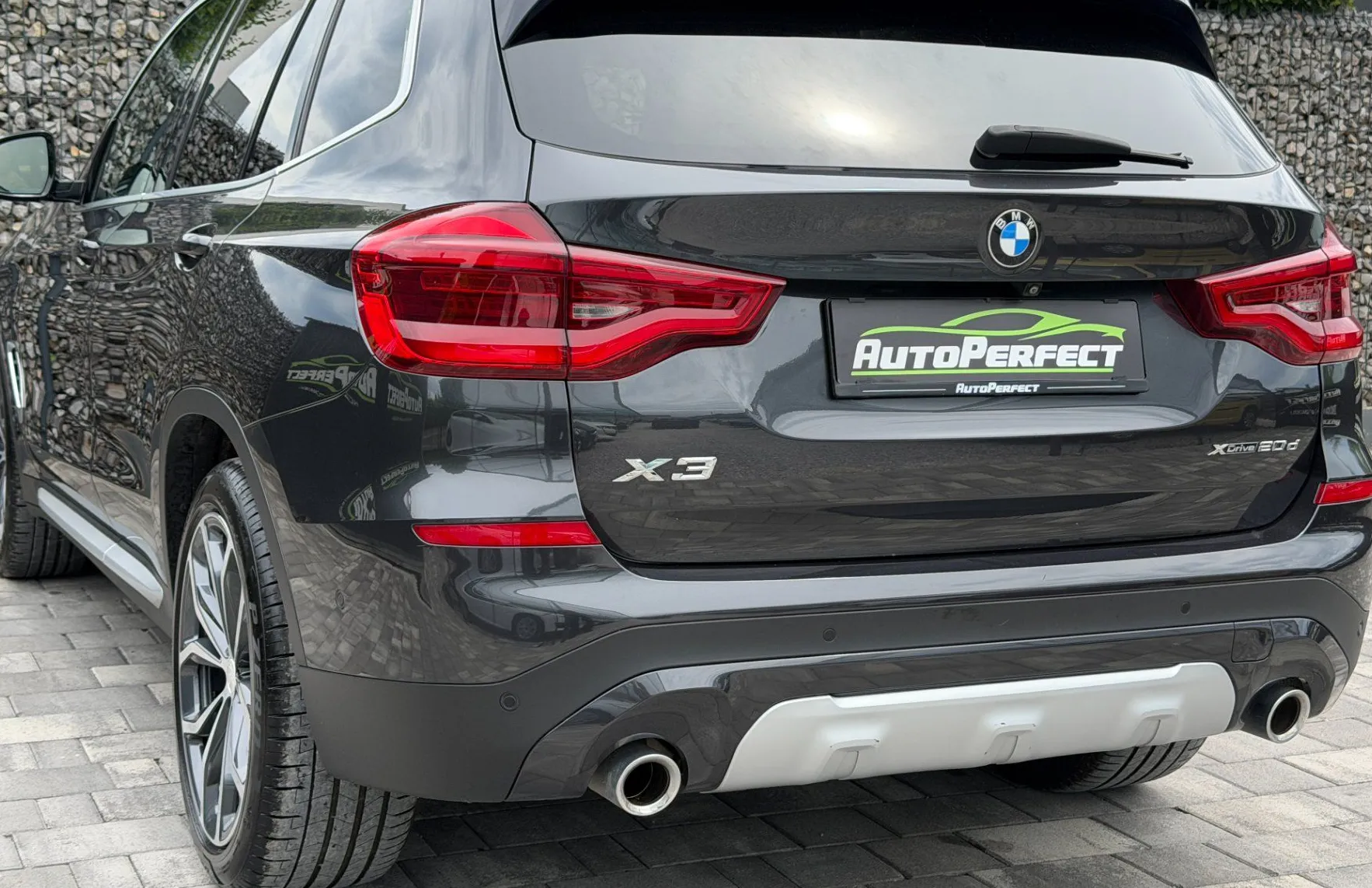 Zunanja slika - BMW X3 - serija : xDrive 20d xLine | Panorama | Usnje | FullLed - 4