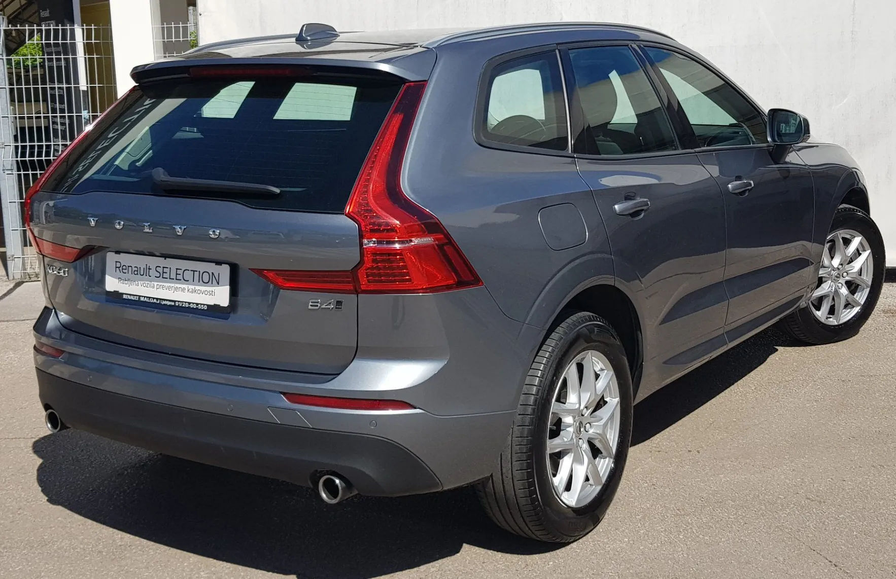 Zunanja slika - Volvo XC60 - B4D AWD Momentum Avt. - 4