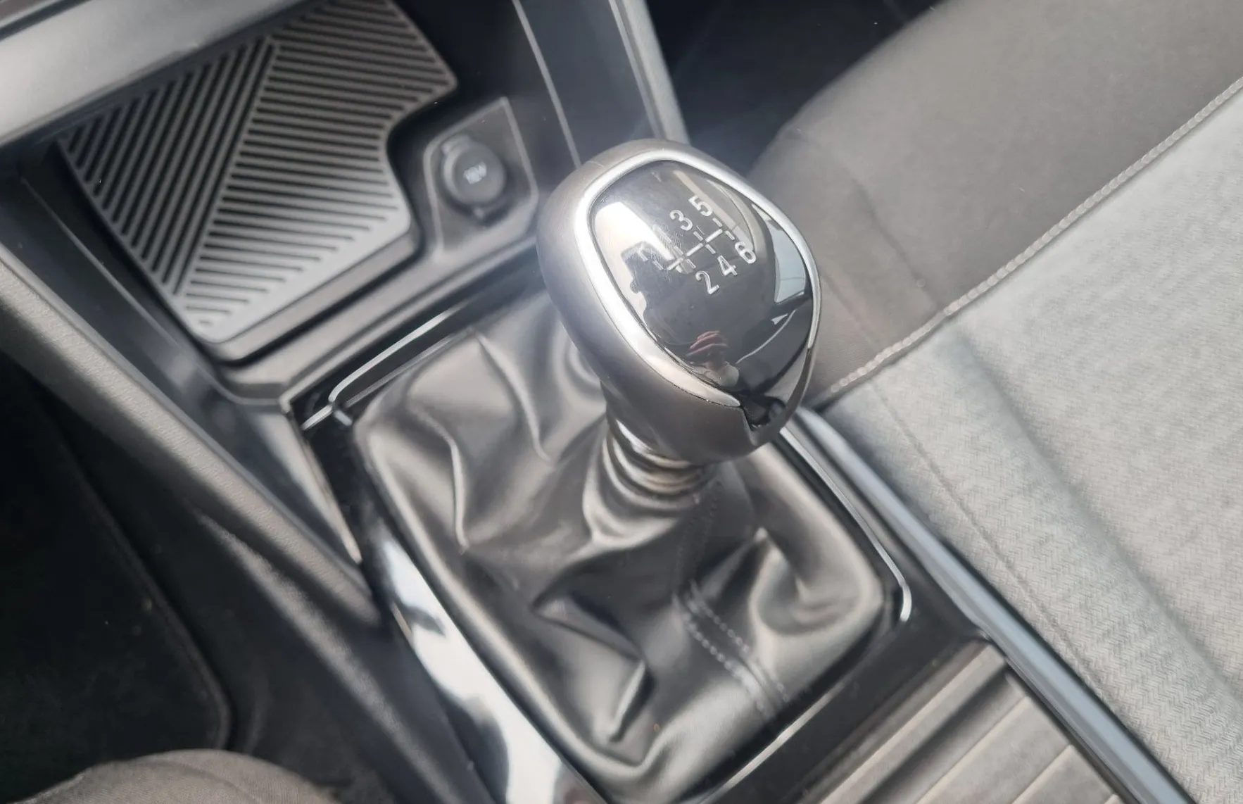 Zunanja slika - Citroën C4 - 1.2 PureTech 100 You  - SAMO 19.857KM - AKCIJA - 16