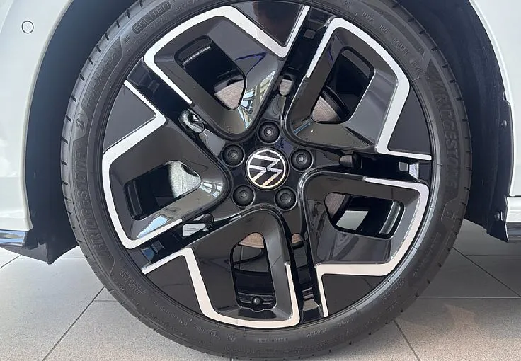 Zunanja slika - Volkswagen Golf - R-Line 4JOY 1.5 eTSI DSG - PANO - 360 - - 12