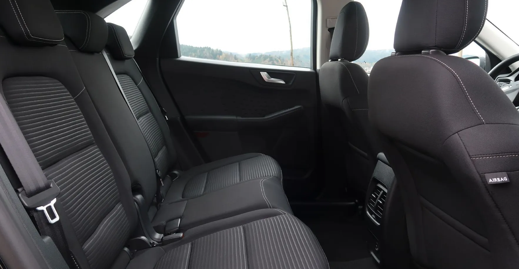 Zunanja slika - Ford Kuga - 2.5 PHEV 225 Titanium-NAVI-ALU-PDC - 14