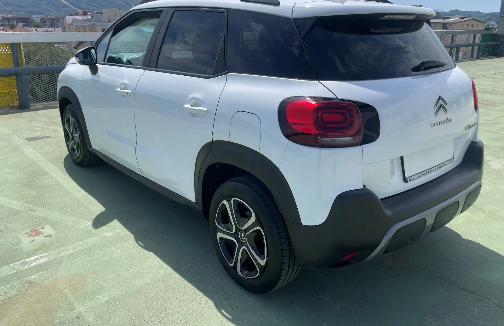 Zunanja slika - Citroën C3 Aircross - 1.2 PureTech 110 S S Shine Avt. NAVI.PDC ZAD. - 4