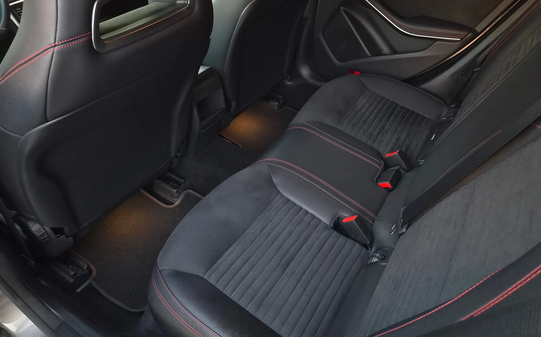 Notranja slika - Mercedes-Benz CLA Shooting Brake - 220D-4MATIC-SHOOTING BRAKE-AMG LINE-18COL-KAMERA- - 11