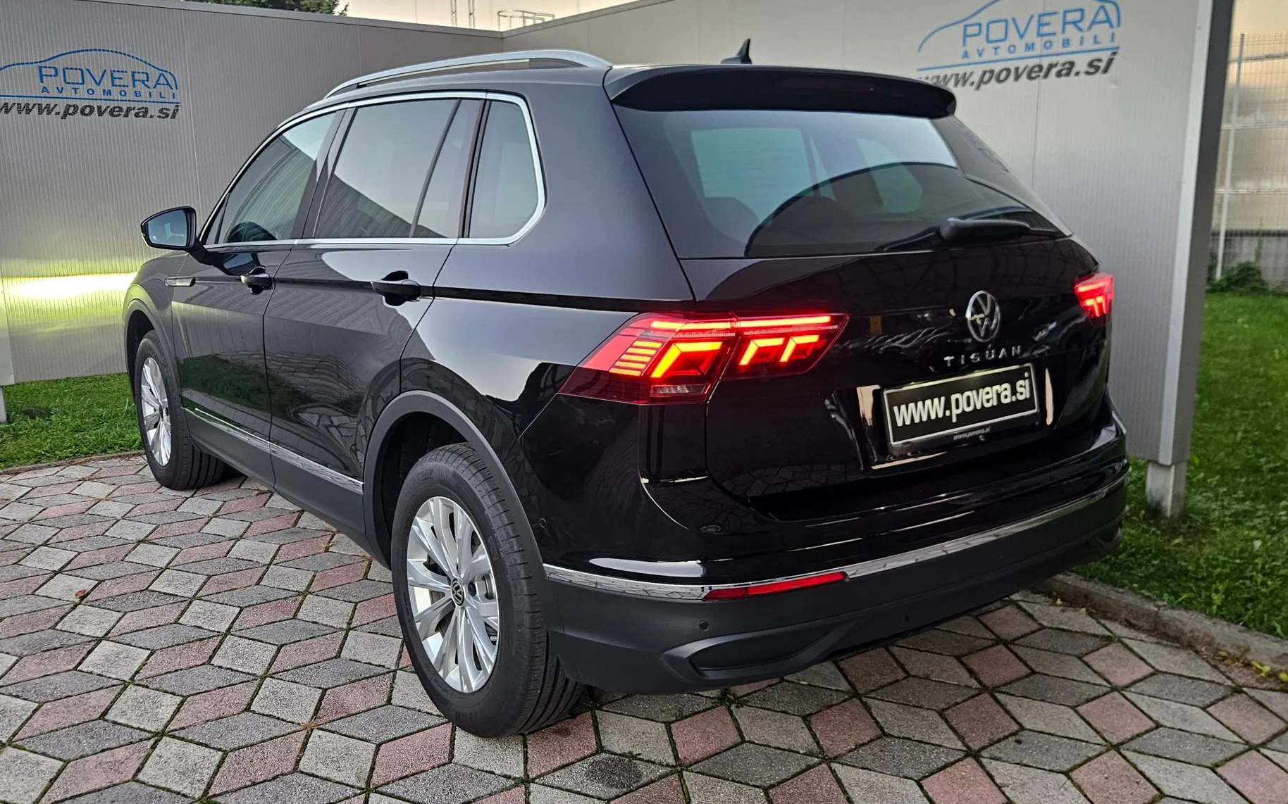 Zunanja slika - Volkswagen Tiguan - 2,0 TDI BMT Life DSG 4 motion - 8