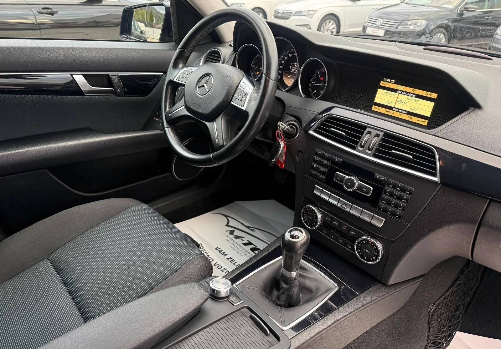 Notranja slika - Mercedes-Benz C-Razred - C 220 CDI T Elegance BlueEFFICIENCY... - 10