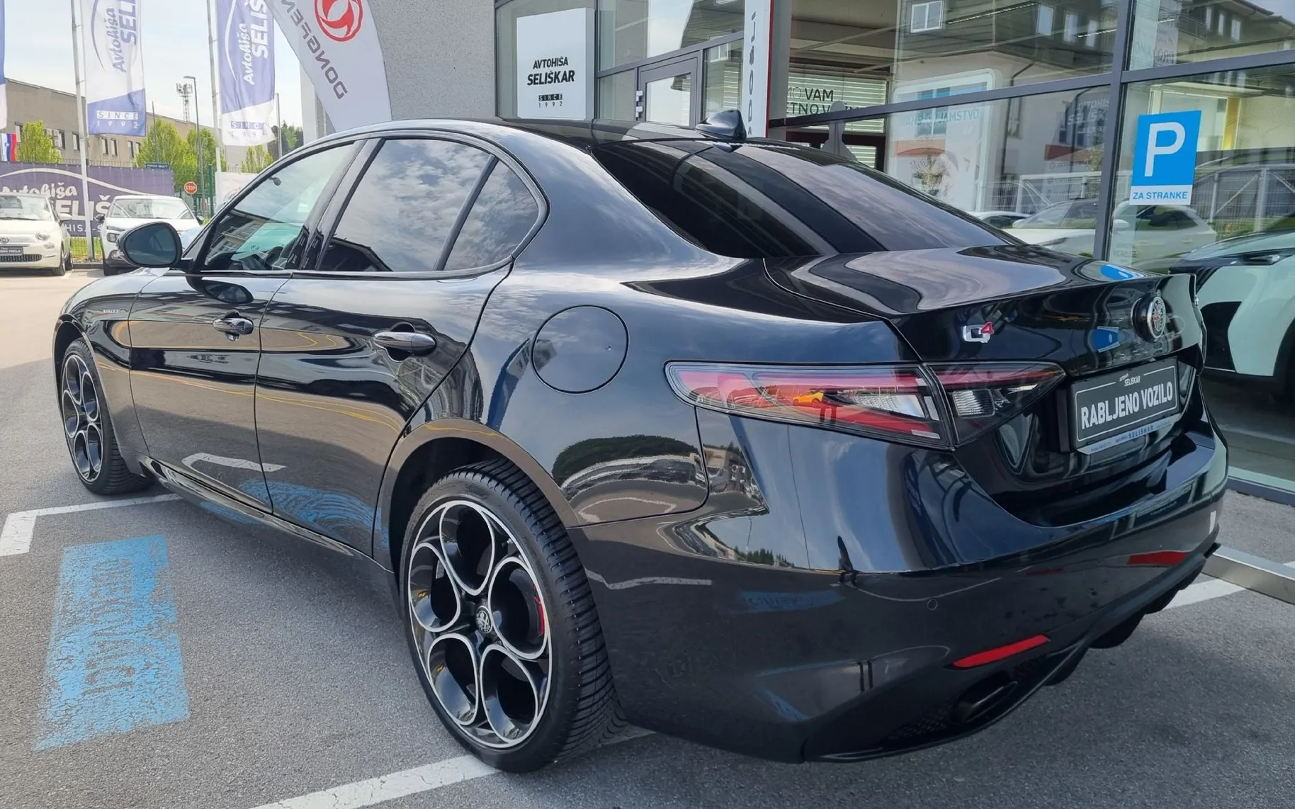 Zunanja slika - Alfa Romeo Giulia - 2.0 Turbo 280 Q4 Veloce - KOT NOVO - SAMO 9.022KM - 4