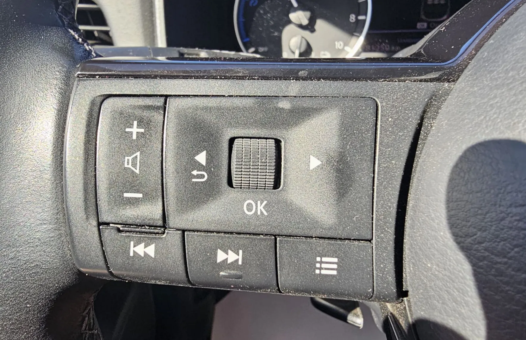 Zunanja slika - Nissan Qashqai - 1.5 E-POWER 190 CVT|fullLED|Kamera|PDC|Garancija - 14