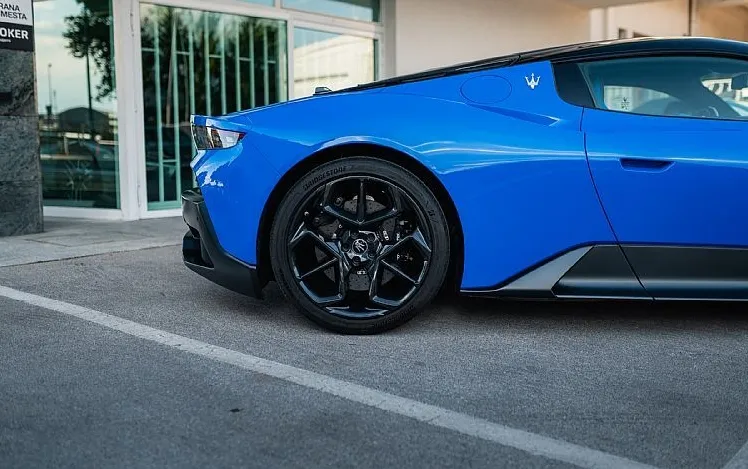 Zunanja slika - Maserati MC20 - INFINITO KERAM.ZAVORE SONUS.FABER KARBON E-LSD - 10
