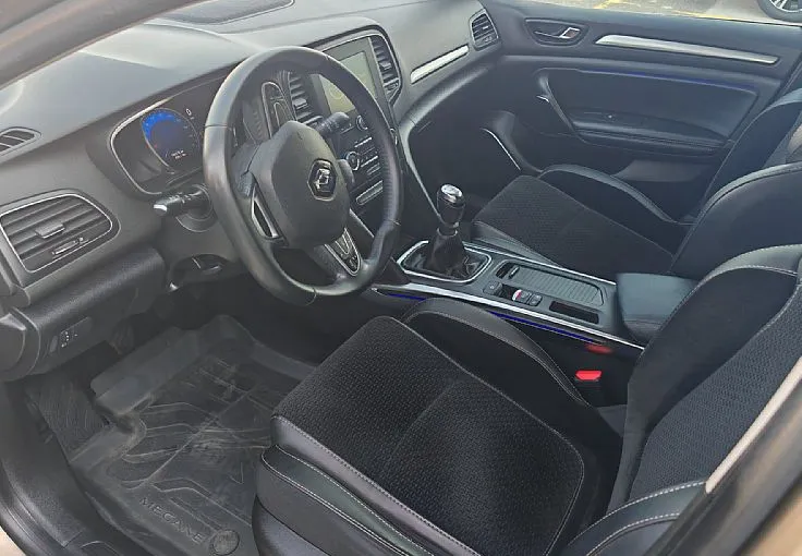 Zunanja slika - Renault Mégane - Megane Grandtour TCe 100 Limited 1 Lastnik Vlečna kljuka - 7