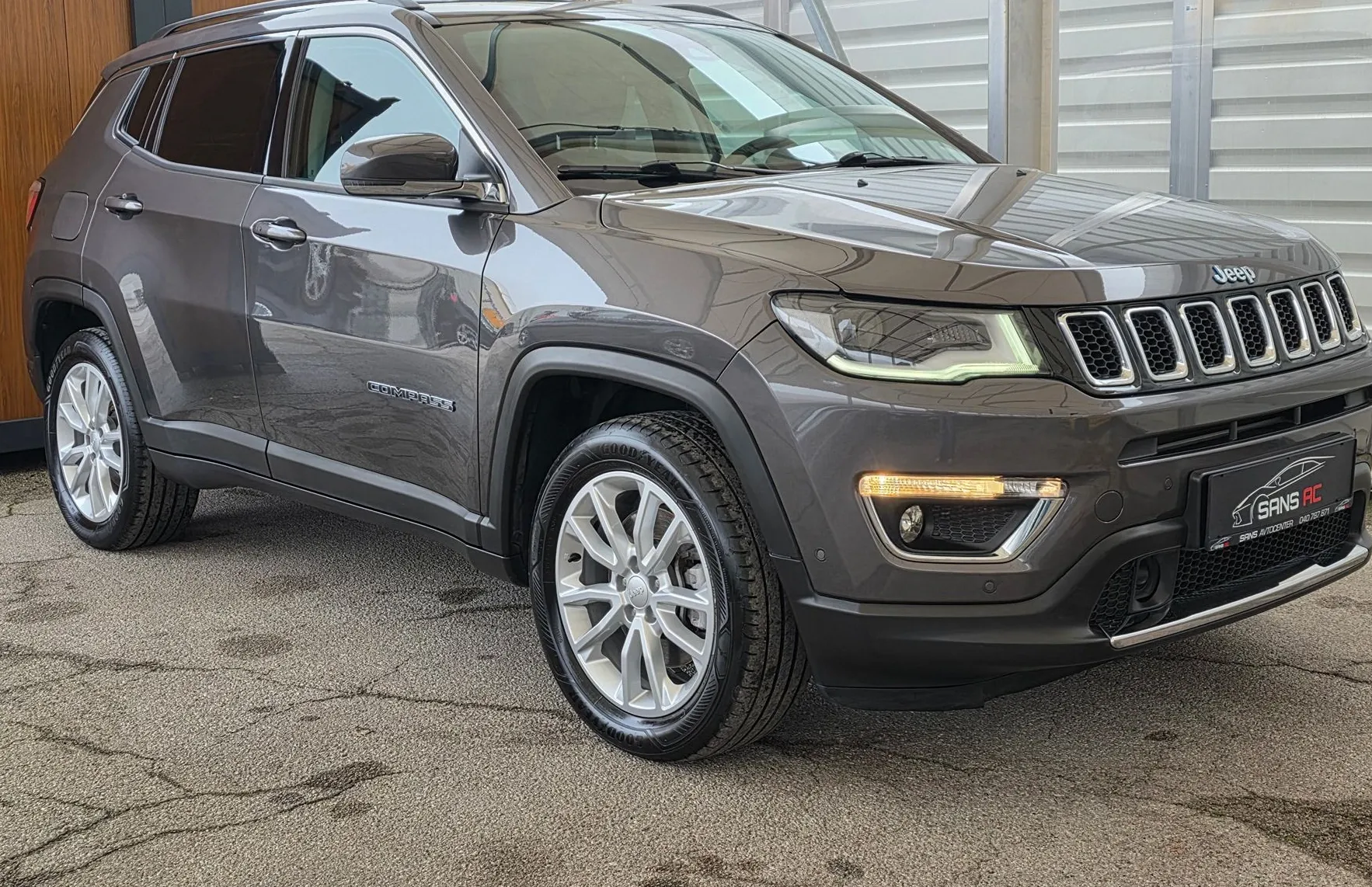 Zunanja slika - Jeep Compass - 1.3 GST PHEV eAWD Limited - ALPINE - LED - RADAR.. - 1