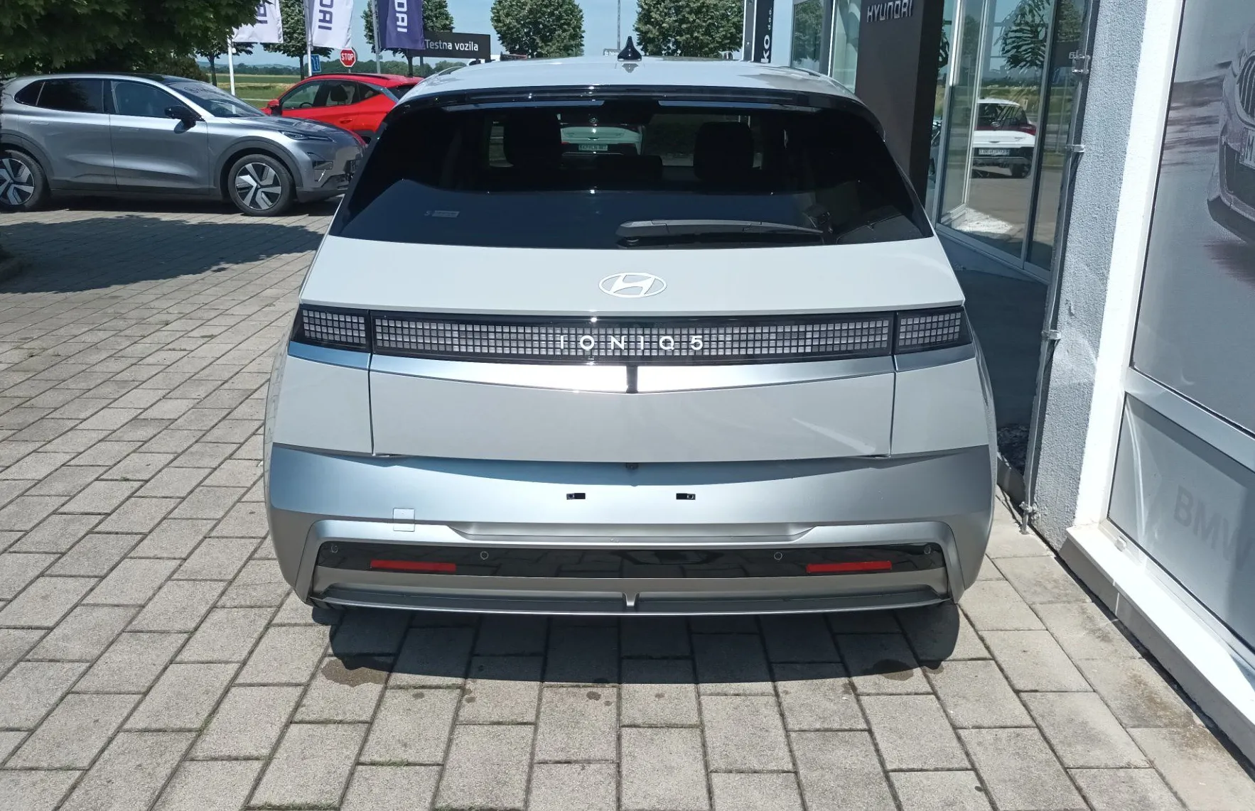 Zunanja slika - Hyundai Ioniq 5 - PREMIUM 168 kW 84kWh topl.črp..el.kljuke - 6