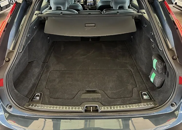 Zunanja slika - Volvo V90 - B4 D MOMENTUM BUSINESS PRO - 7