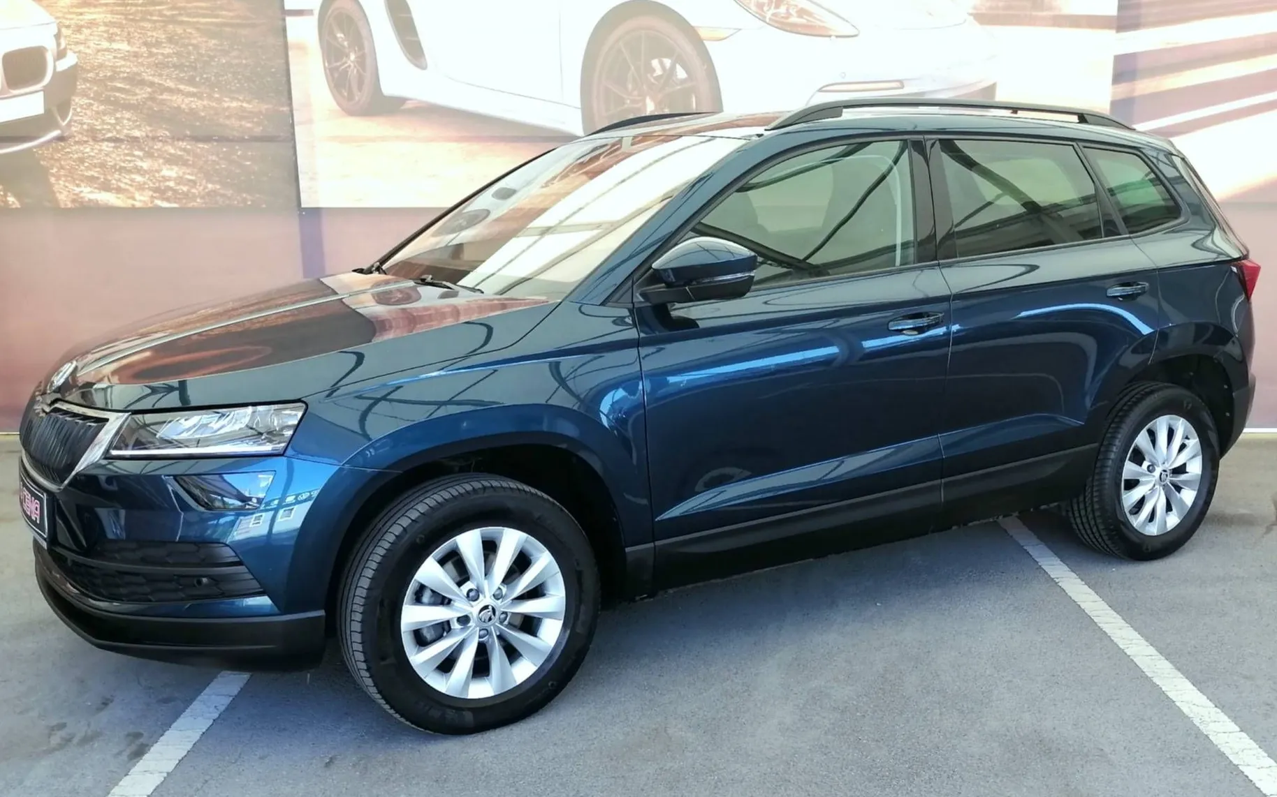 Notranja slika - Škoda Karoq - 2.0 TDI Sportline FULL LED KAMERA RADAR 1.LASTNIK - 12