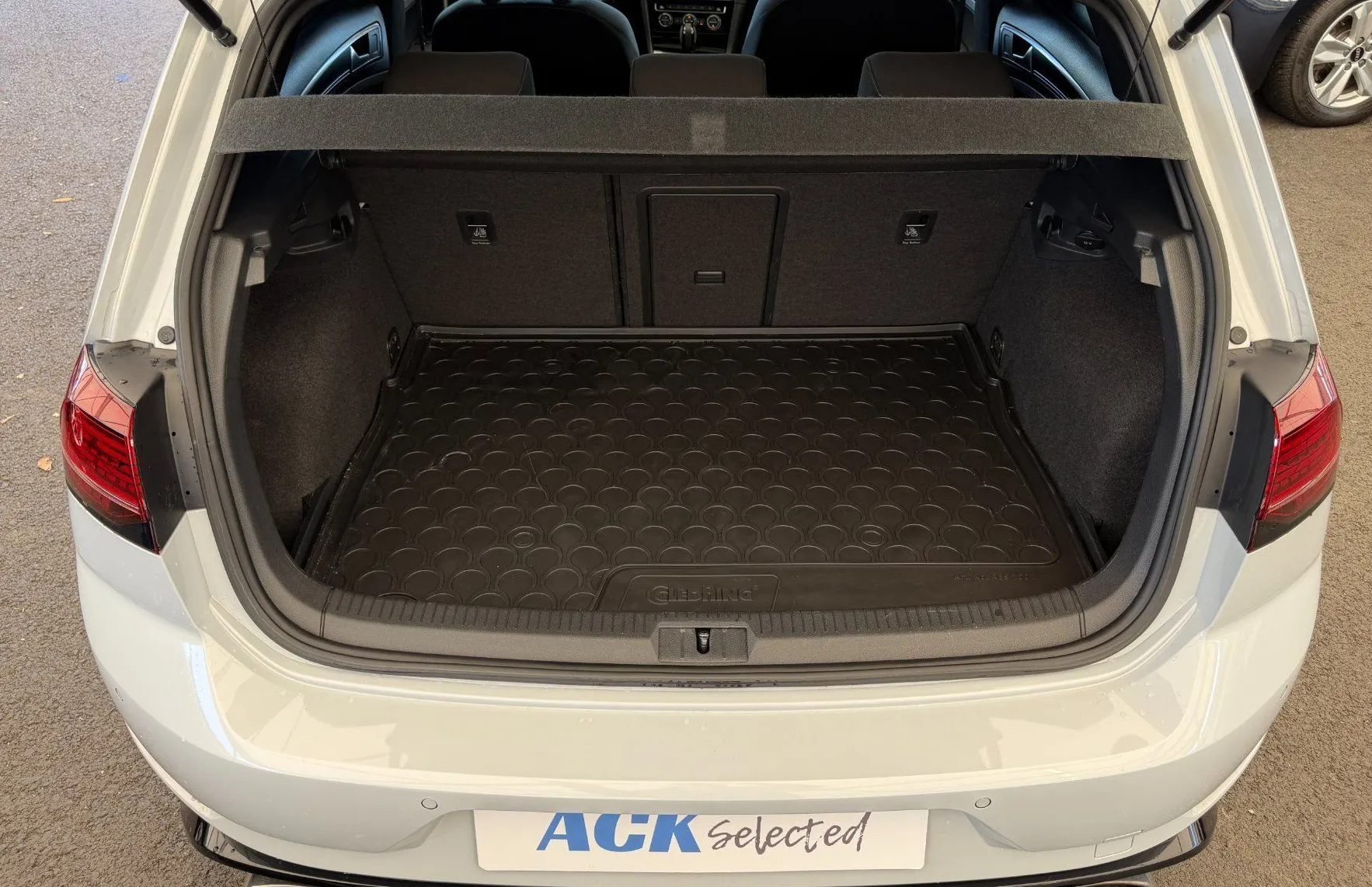 Zunanja slika - Volkswagen Golf - R 2.0 4M DSG Performance - ACC - PANO - KAMERA - 13