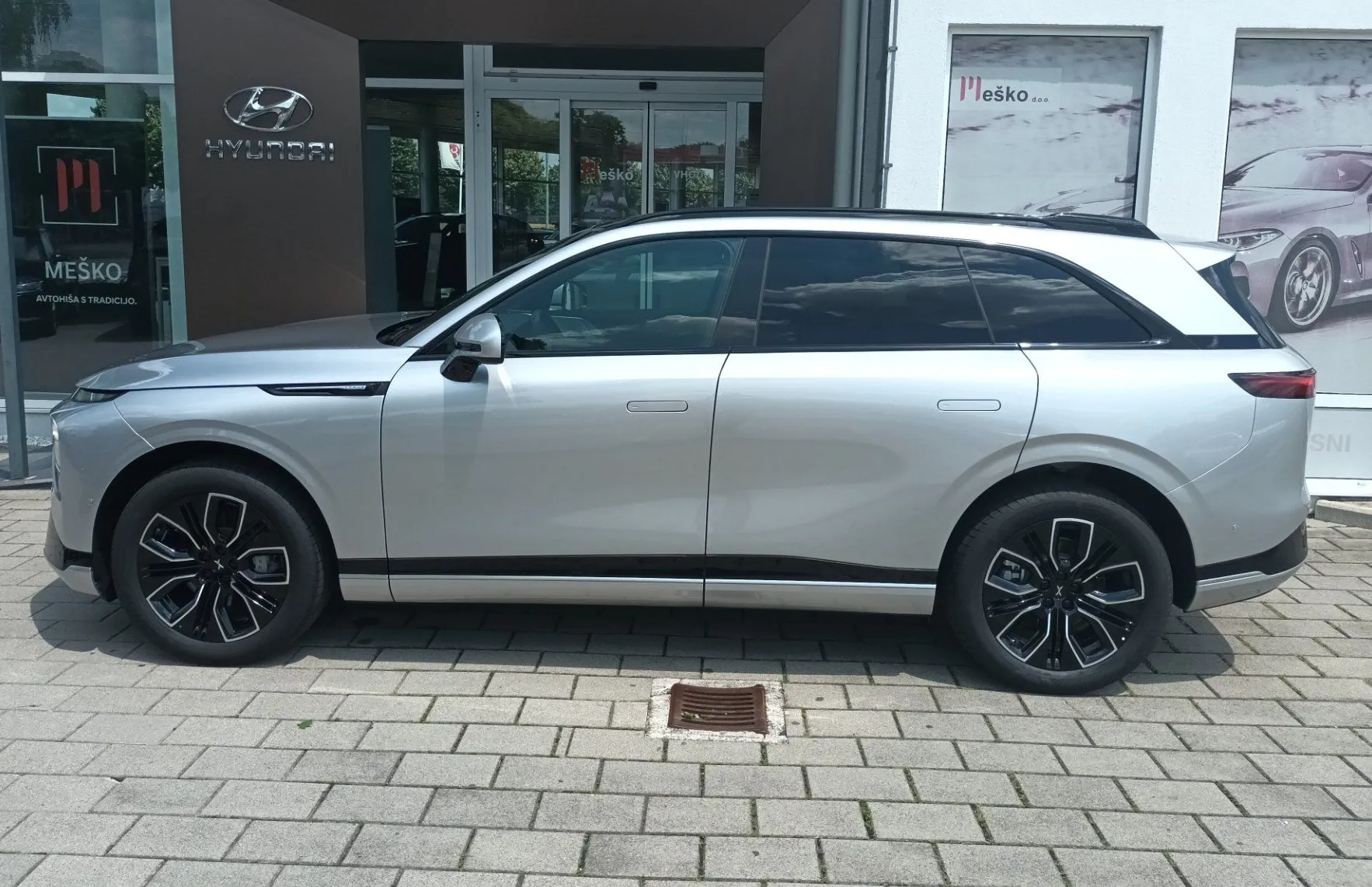 Zunanja slika - Xpeng G9 - Standard Range.Paket Premium Sedeži Zvok - 4
