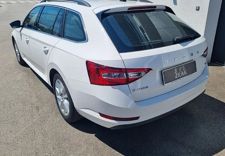 Zunanja slika - Škoda Superb - Combi iV 1.4 TSI Ambition DSG - 5