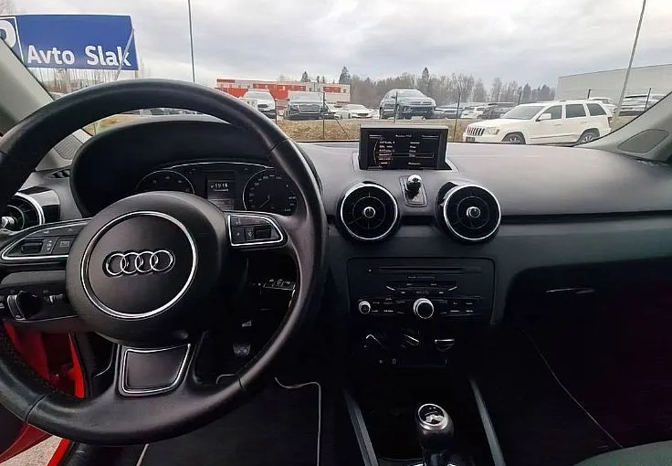 Zunanja slika - Audi A1 - 1.2 TFSI Attraction ZELO LEP ATRAKTIVEN - 10