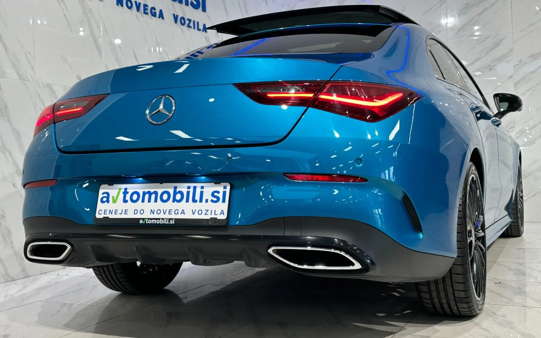 Notranja slika - Mercedes-Benz CLA-Razred - 180d |AMG|Pano|Facelift|360K|Memory|HUD|Burmester| - 7