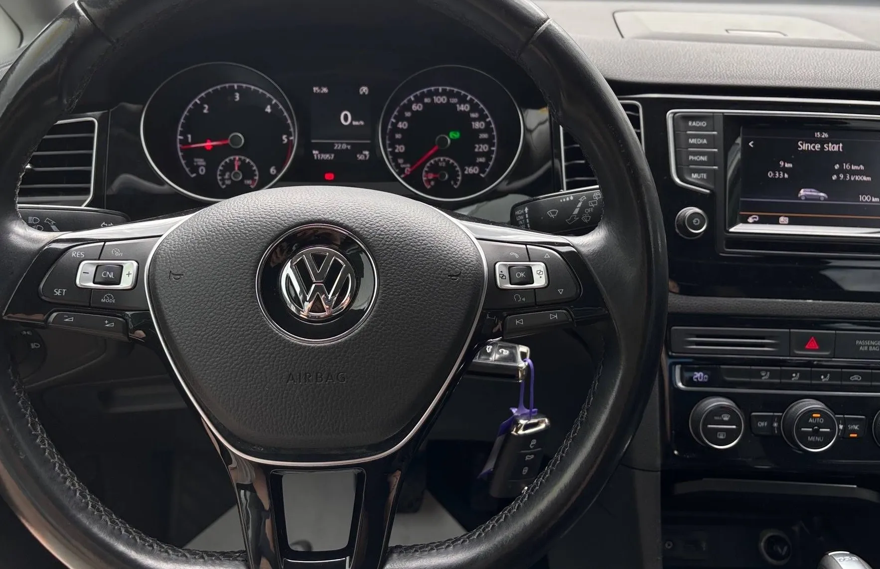 Zunanja slika - VW Golf - Sportsvan 1.6 TDI SLO XENON NAVI 1.LASTNIK PDC KAMERA - 15