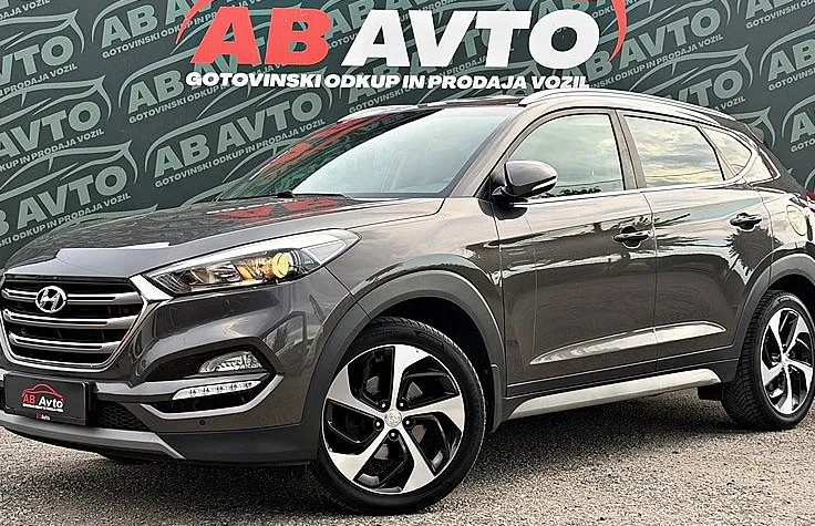 Zunanja slika - Hyundai Tucson - 1.7CRDi Trend DCT+GRETJE+NAVI+TOUCH+ALU19+SERVISNA - 3