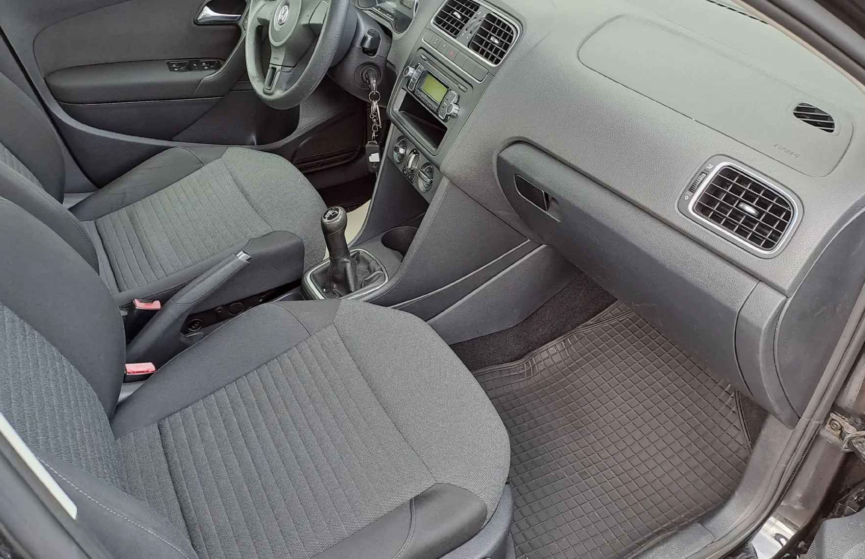Zunanja slika - Volkswagen Polo - 1.6 TDI BlueMotion Comfortline - 6