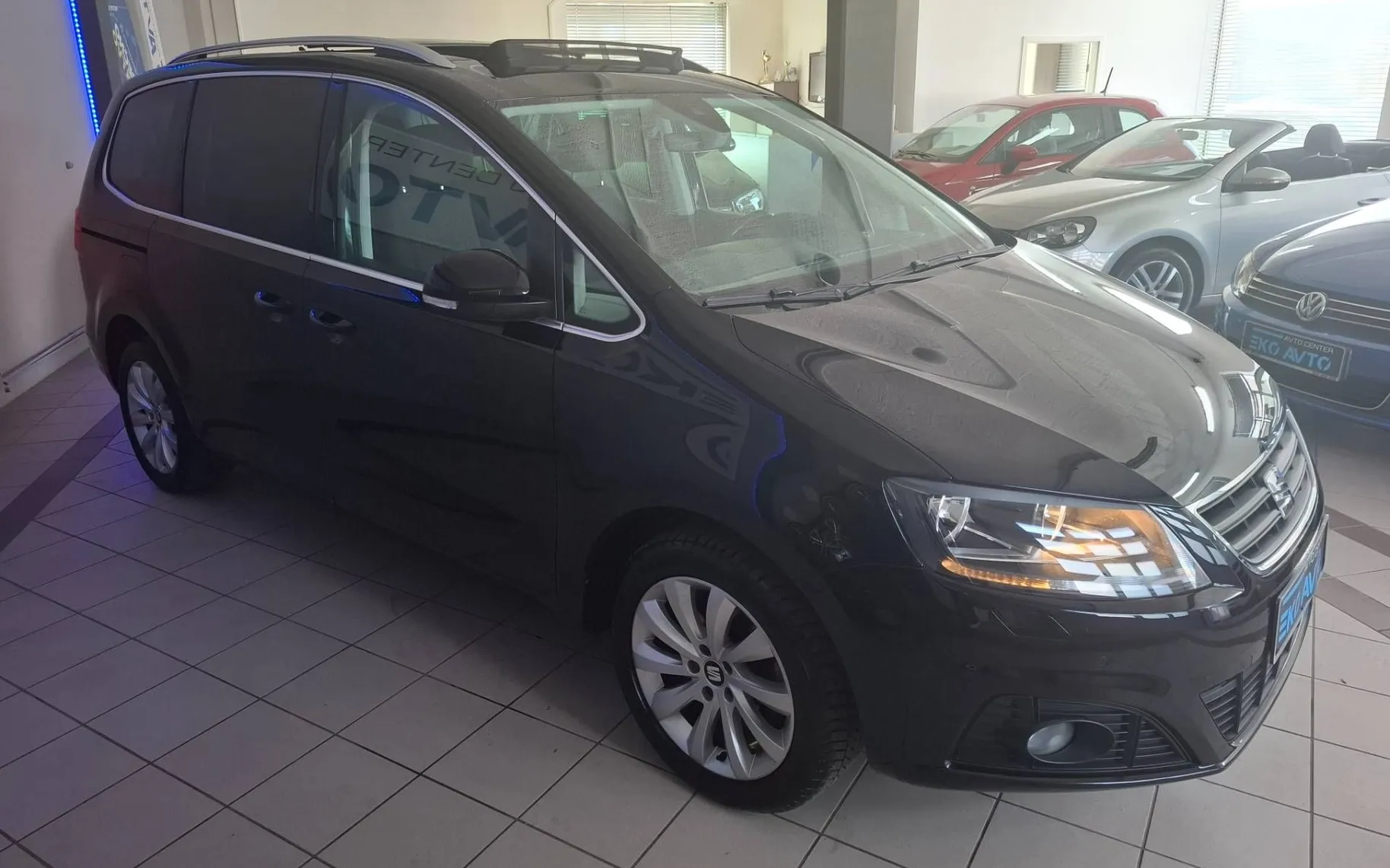 Notranja slika - Seat Alhambra - 2.0 TDI DSG PANORAMA-KAMERA-GRETJE SEDEŽEV-ALU-P.. - 8