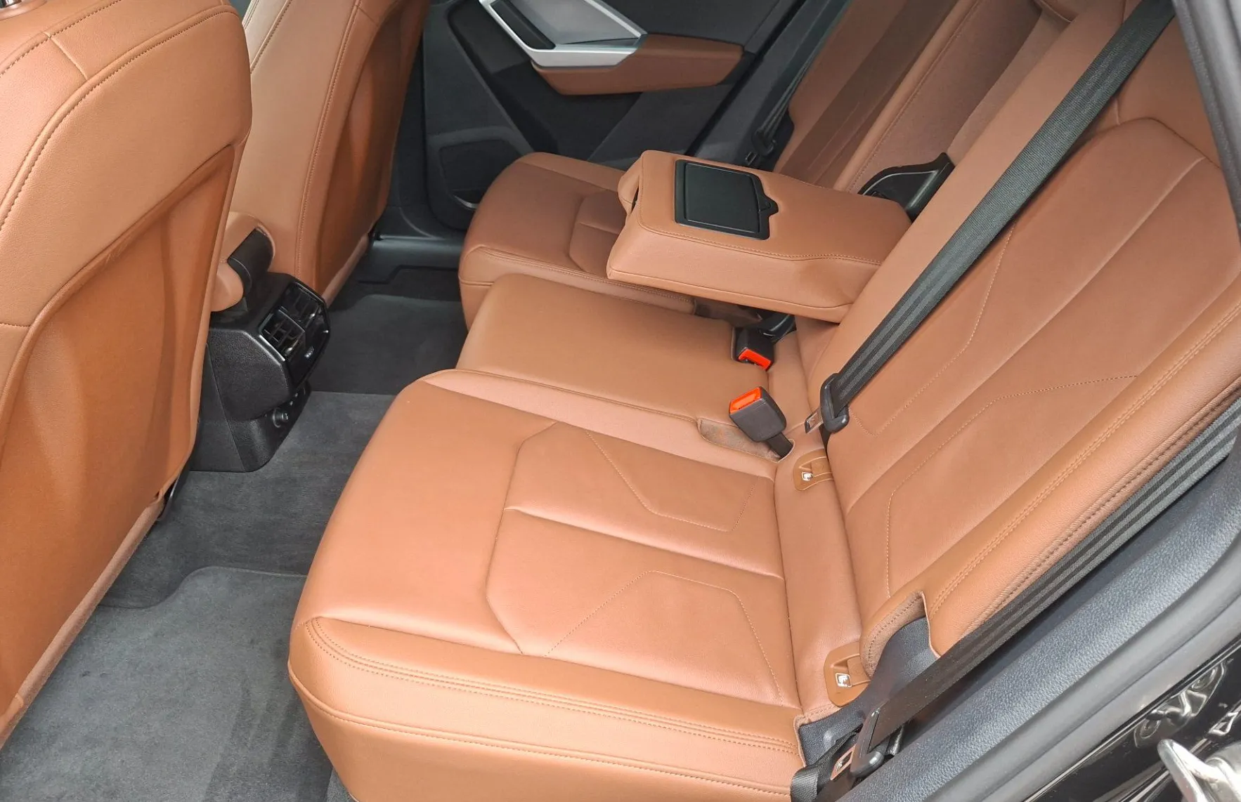 Zunanja slika - Audi Q3 - Sportback 35 TDI S tronic - 9