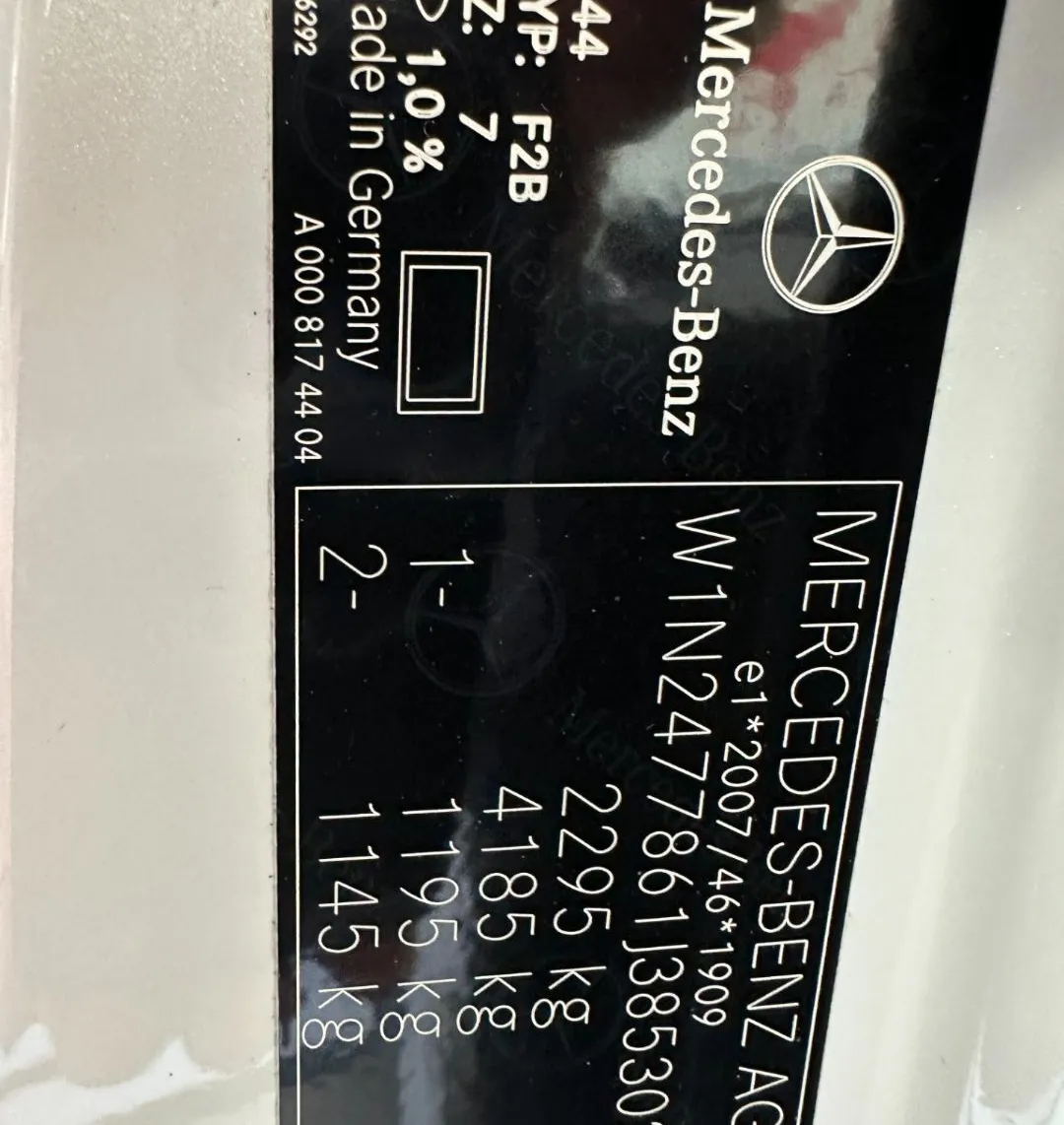 Zunanja slika - Mercedes-Benz GLA-Razred - GLA 250 e Avt.KAMERA.PANORAMA.LED.USNJE.NAVI.TOP - 13