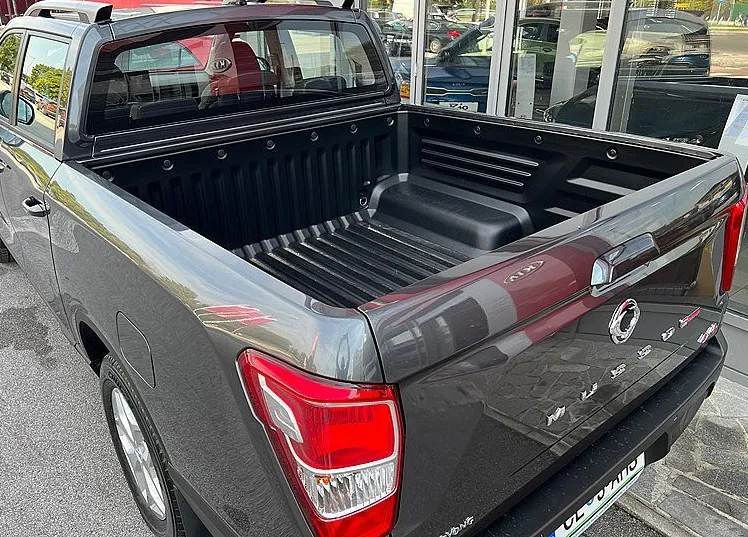 Zunanja slika - SsangYong Musso - Grand 2.2 XDi Ultimate 4WD AT - 6