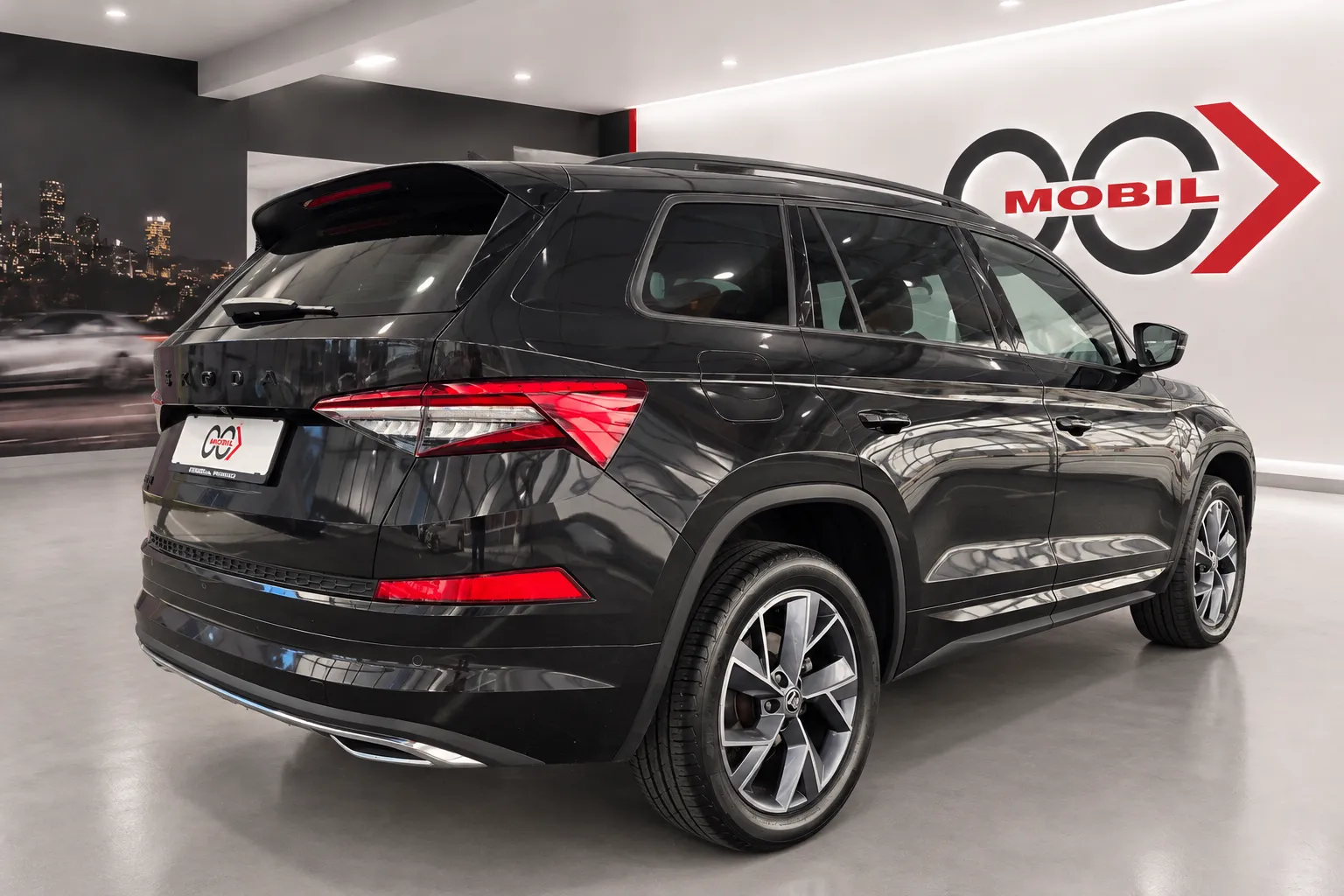 Zunanja slika - Škoda Kodiaq - 2.0 TDI Sportline DSG- Matrix.virtual.kamera.ALU19 - 5