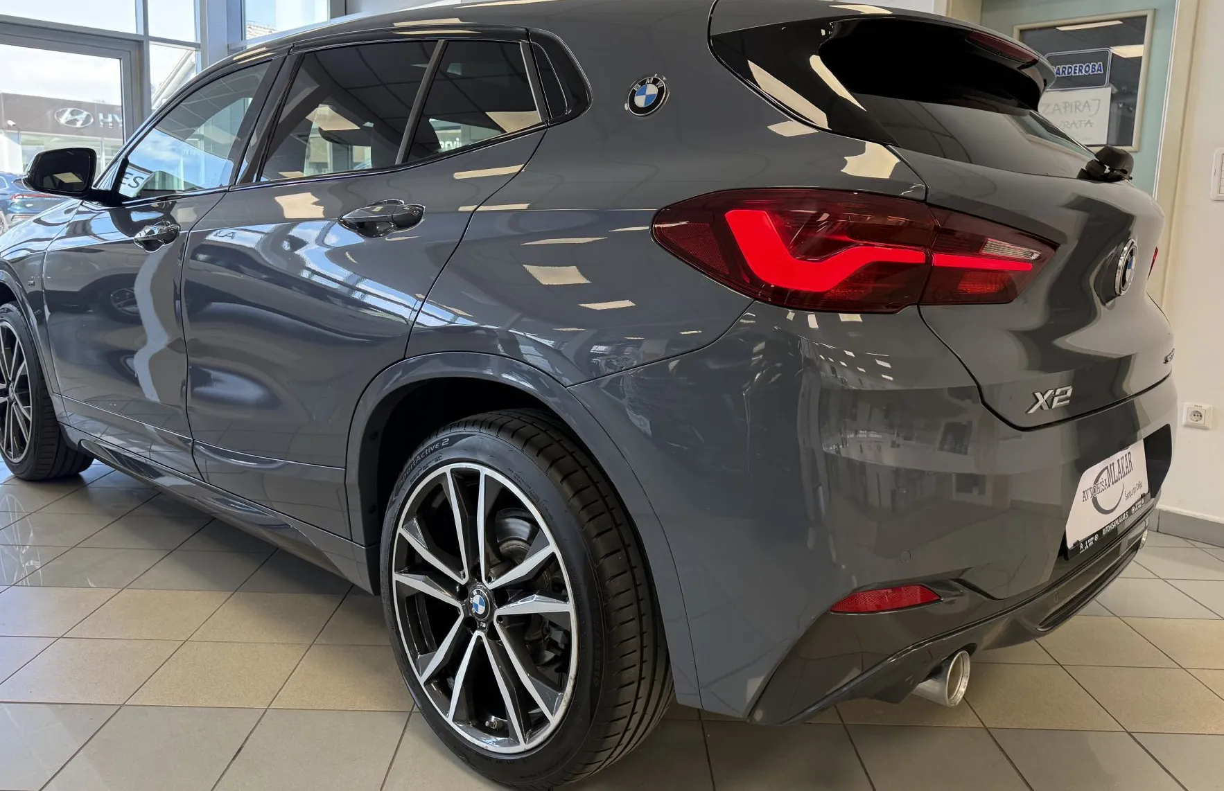 Zunanja slika - BMW X2 - serija : sDrive18d AUT. -M-SPORT-FACELIFT-PANO-KAMERA- - 5