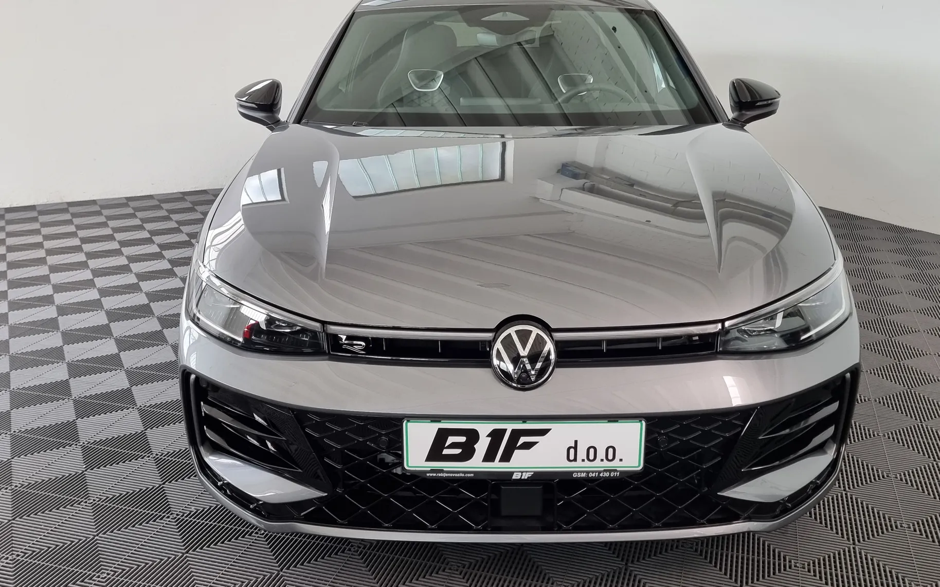Zunanja slika - Volkswagen Passat - Variant 1.5 eTSI R-Line DSG 110kW - 3