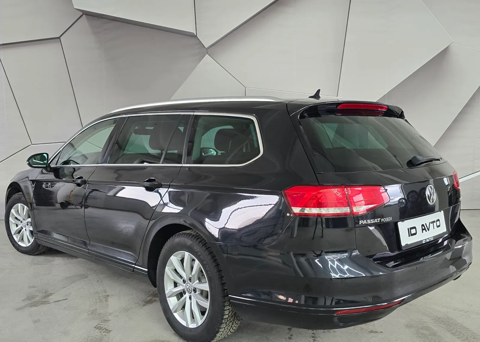 Zunanja slika - VW Passat - Variant 2,0 TDI BMT Connect DSG - 4