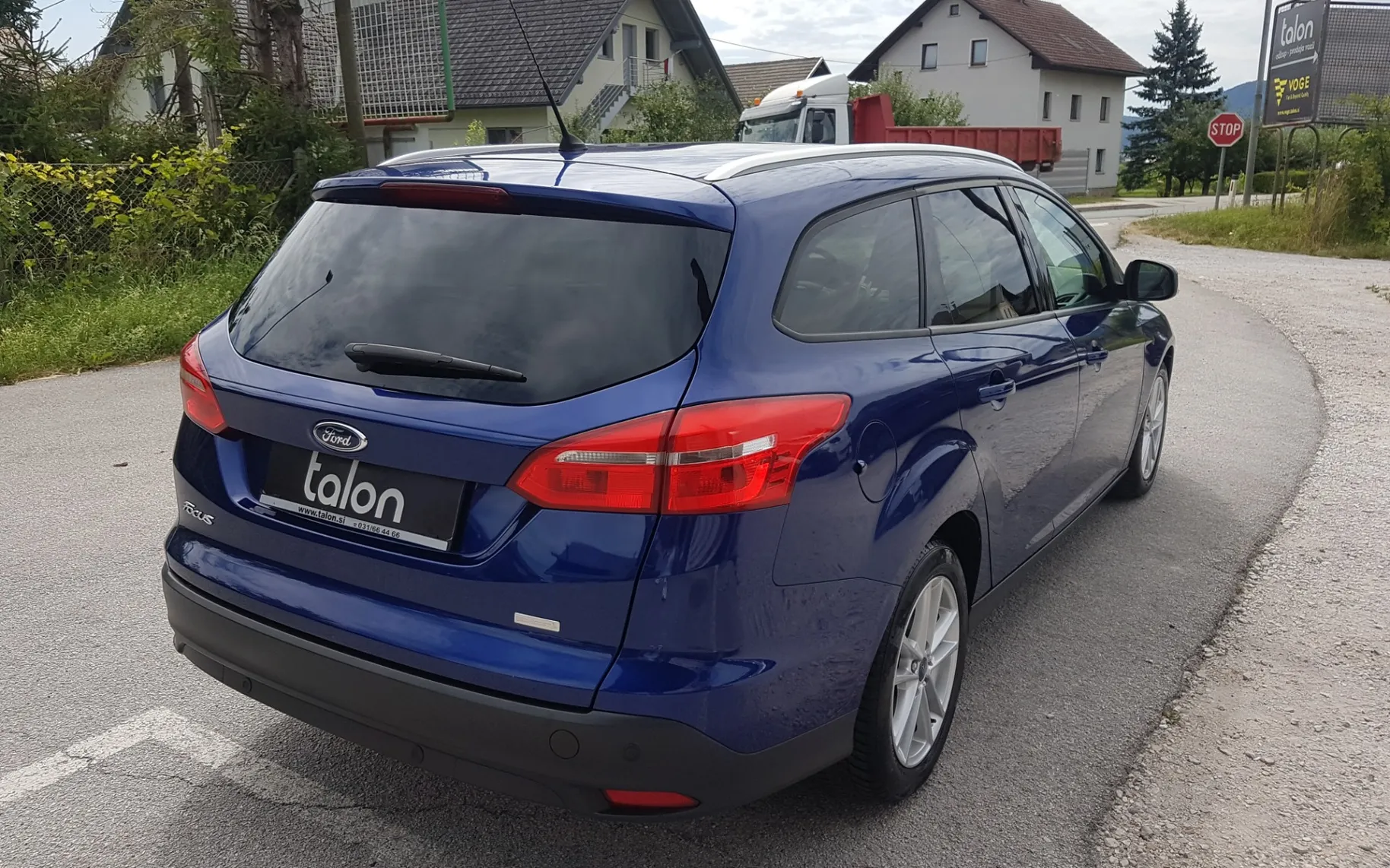 Zunanja slika - Ford Focus - 1,0 EcoBoost Bussines - 11