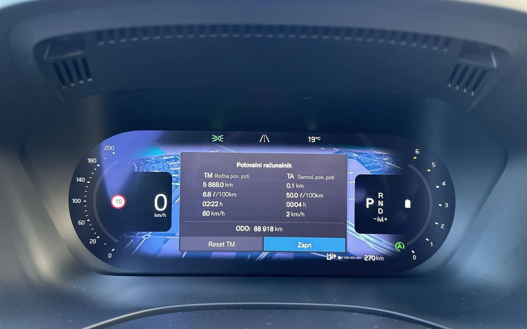 Notranja slika - Volvo XC60 - B4 D AWD Core Avt. - 15