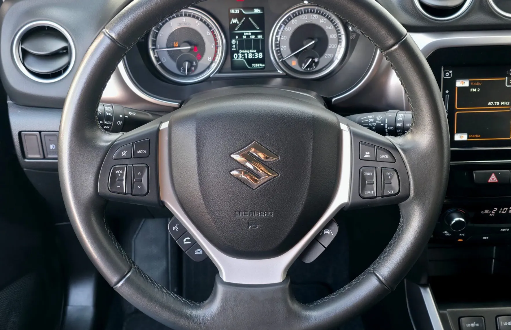 Zunanja slika - Suzuki Vitara - 1.4 MHEV Premium LED•ACC•BLIS•GRETJE•KAMERA•17 - 8