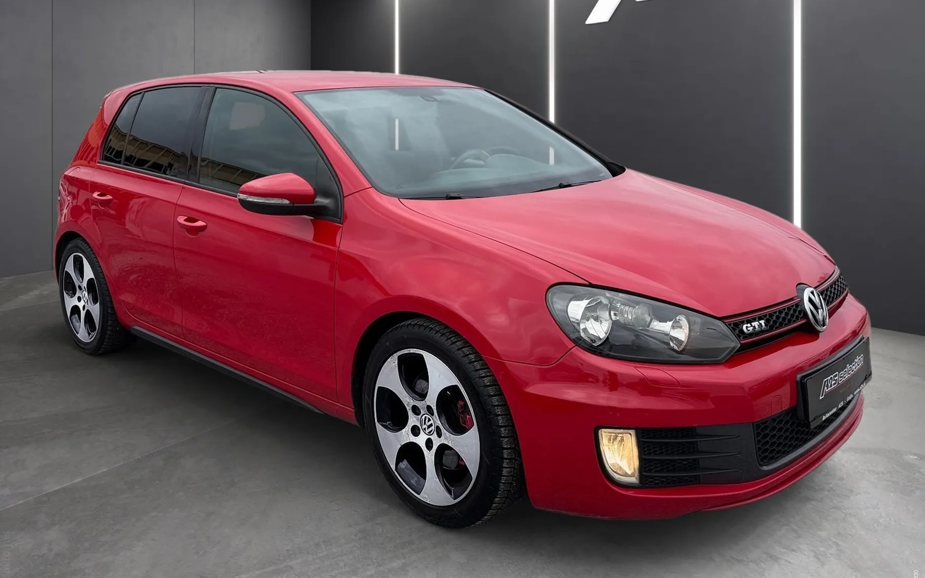 Zunanja slika - Volkswagen Golf - 2.0 TSI GTI 155  210 ... - 2