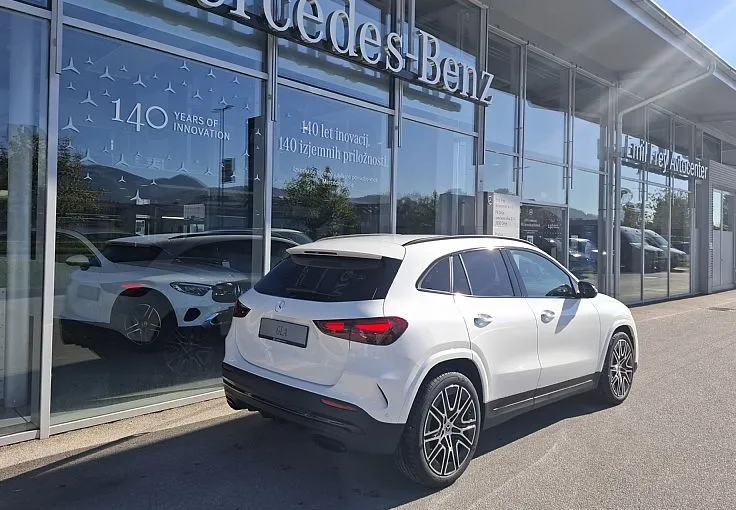 Zunanja slika - Mercedes-Benz GLA-Razred - GLA 180 AMG Line Avt. - 3