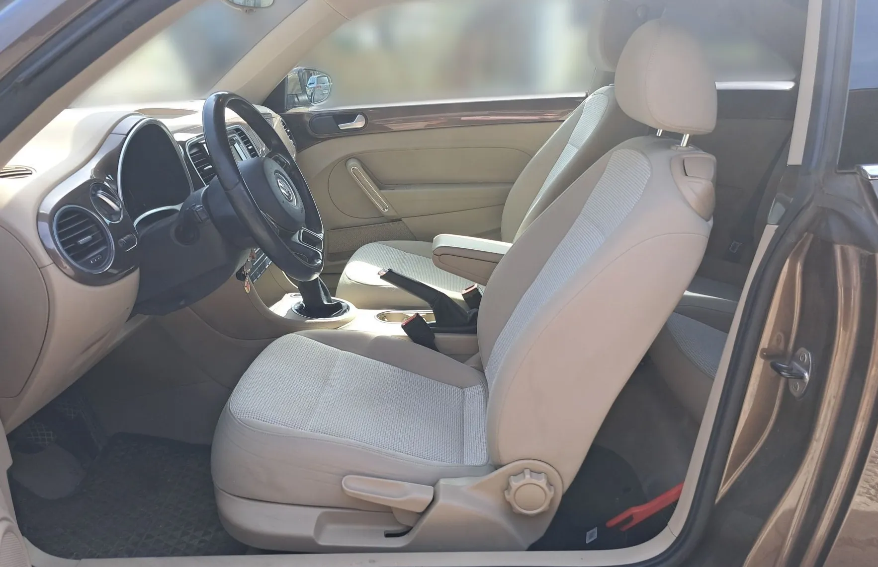 Zunanja slika - Volkswagen Beetle - 1.6 TDI Design - 7