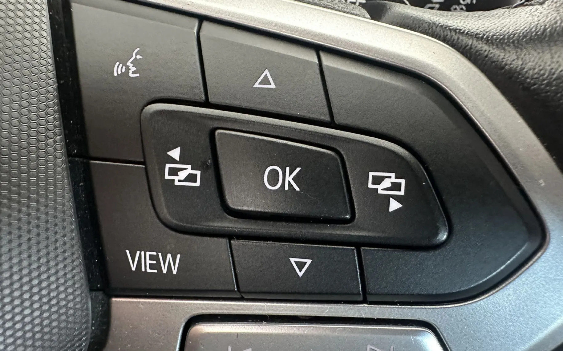 Zunanja slika - Volkswagen Passat - 1.5 TSI avt. 110kW.NEMŠKI+4GUME.KAMERA.LED.NAVI - 6