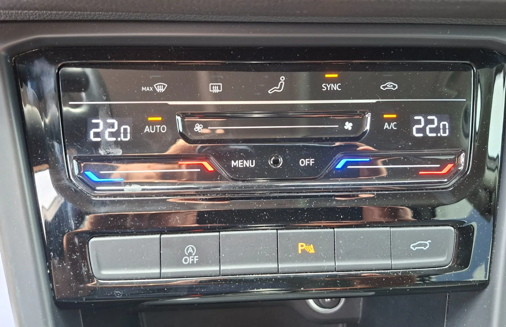 Zunanja slika - Volkswagen Touran - 2.0 TDI BMT Family Virtual števci. radarski temp. - 14