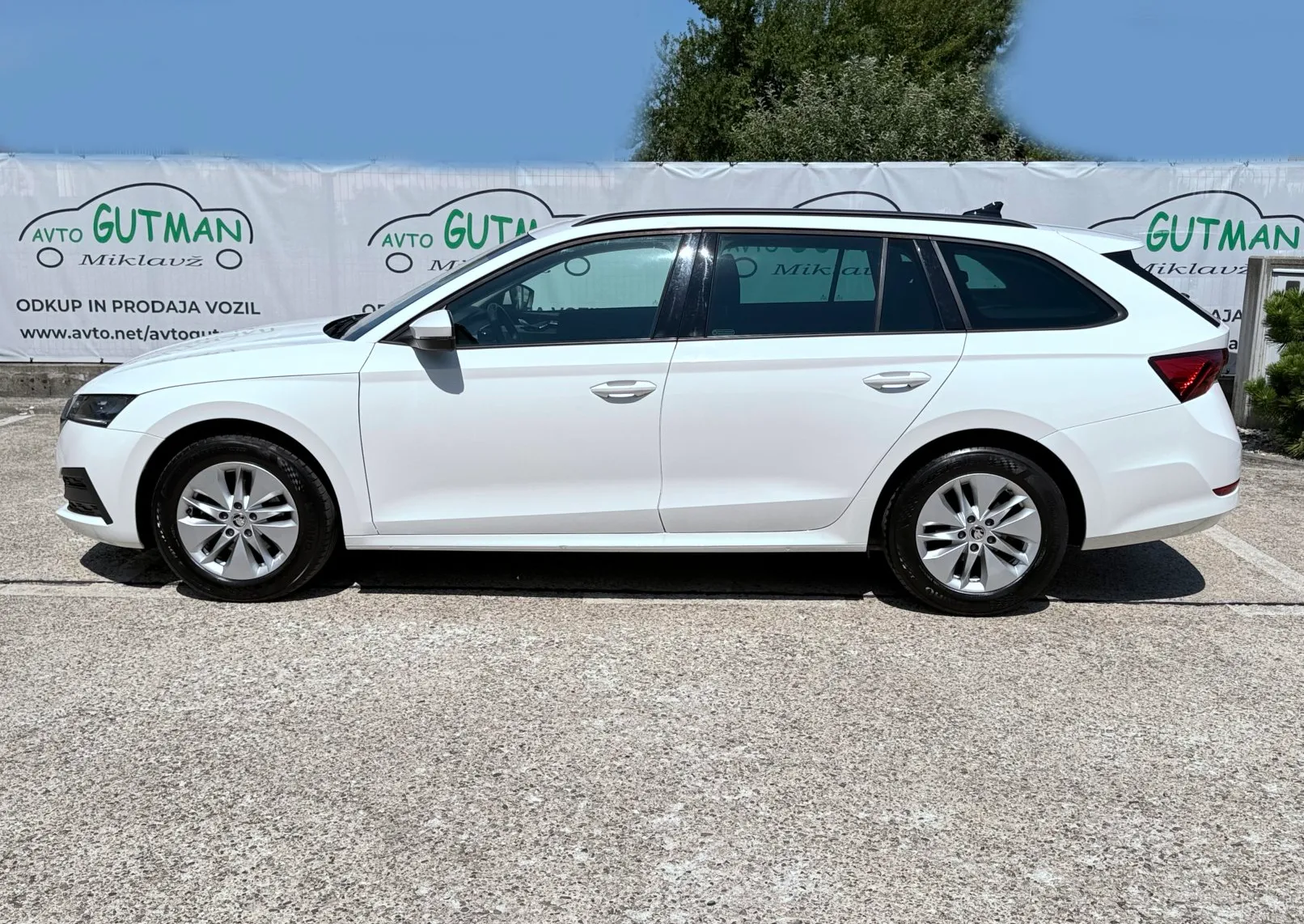 Zunanja slika - Škoda Octavia - Combi 2,0 TDI Active - 6