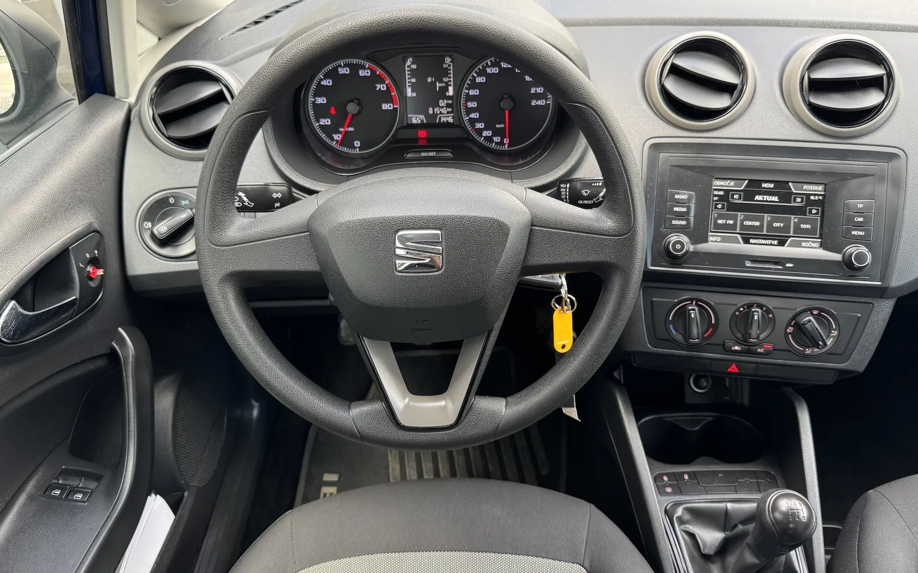 Zunanja slika - Seat Ibiza - 1.0 MPI 55 75KM  LOCO 1.LASTNICA SLO poreklo - 14