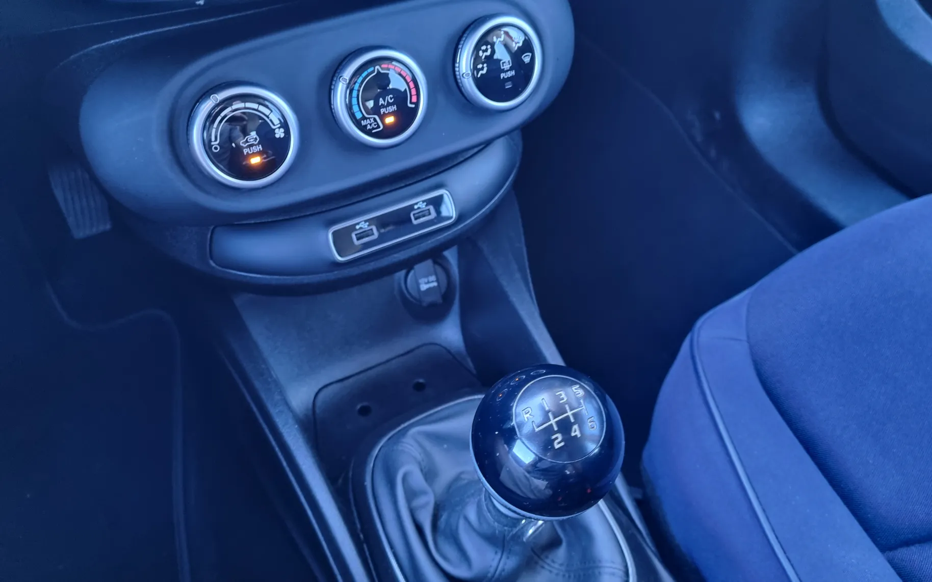 Zunanja slika - Fiat 500X - 1.0 URBAN - ODLIČNO OHRANJEN - ZNANA ZGODOVINA - 16